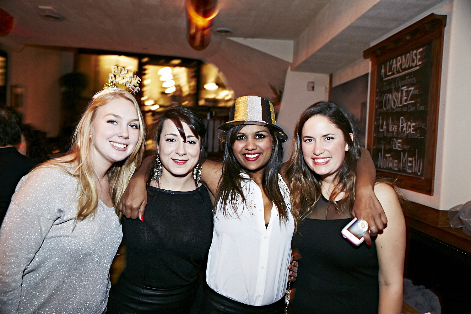 Un réveillon lumineux à la Galerie 203, en partenariat avec l'Assomoir