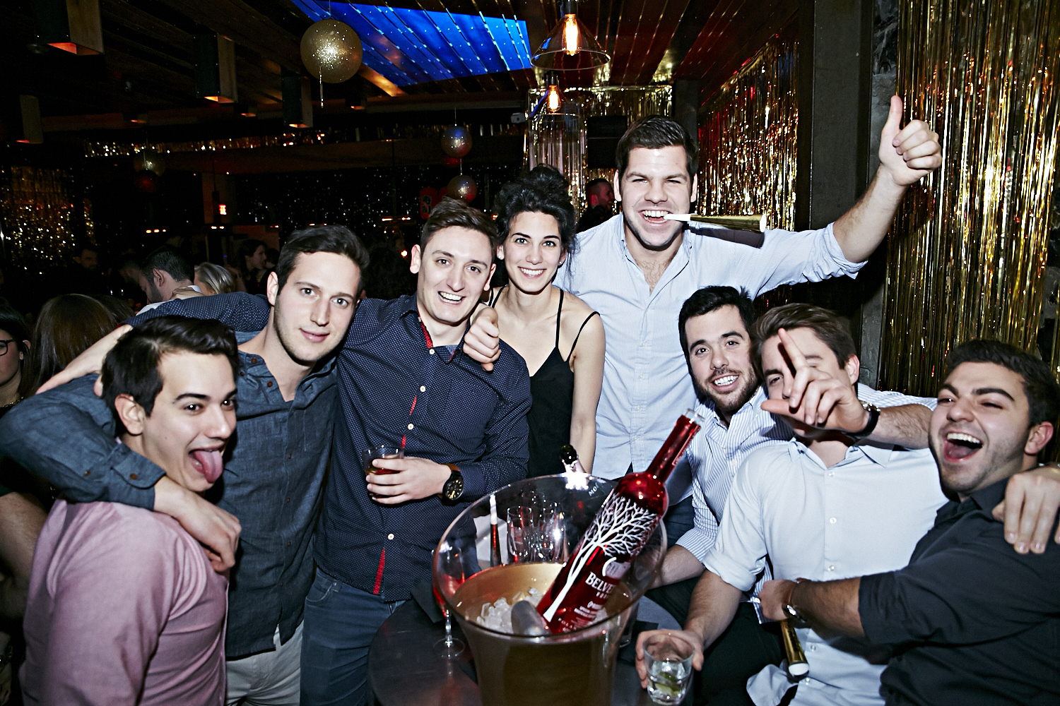 Beaucoup de love au Joverse pour le décompte de la nouvelle année 2014!