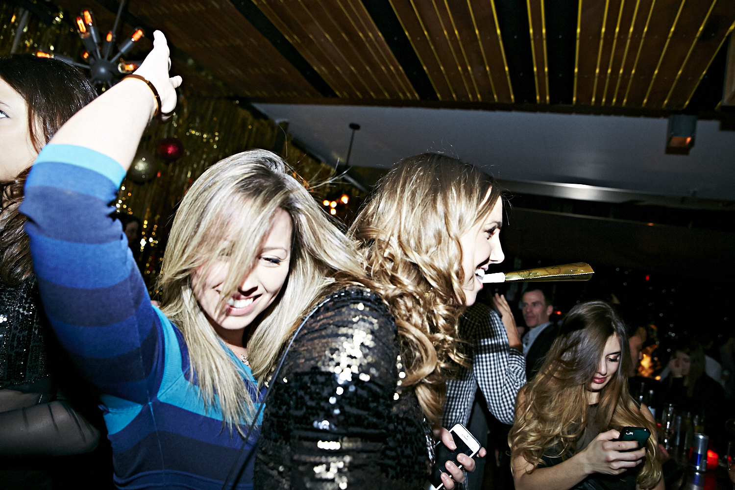 Beaucoup de love au Joverse pour le décompte de la nouvelle année 2014!