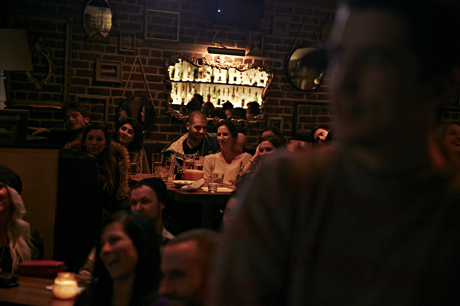 Le Lobby Bar lance Les p'tis mardis de l'humour