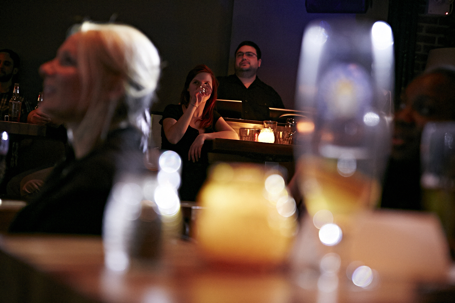 Le Lobby Bar lance Les p'tis mardis de l'humour