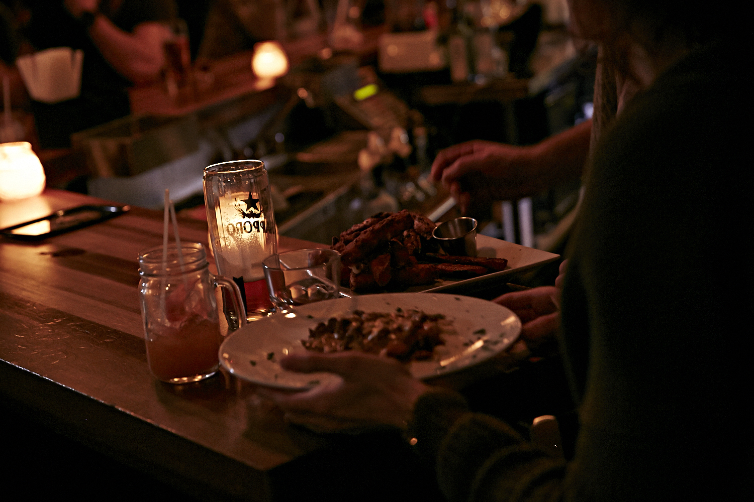 Le Lobby Bar lance Les p'tis mardis de l'humour