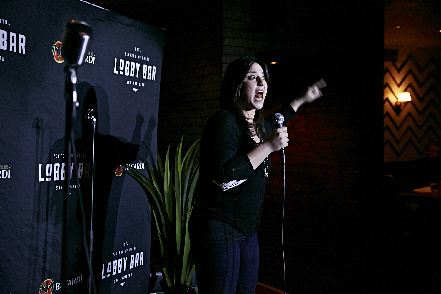 Le Lobby Bar lance Les p'tis mardis de l'humour