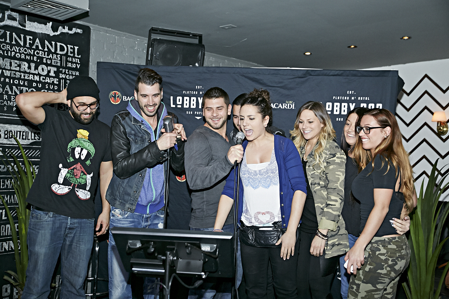 Le Lobby Bar lance Les p'tis mardis de l'humour