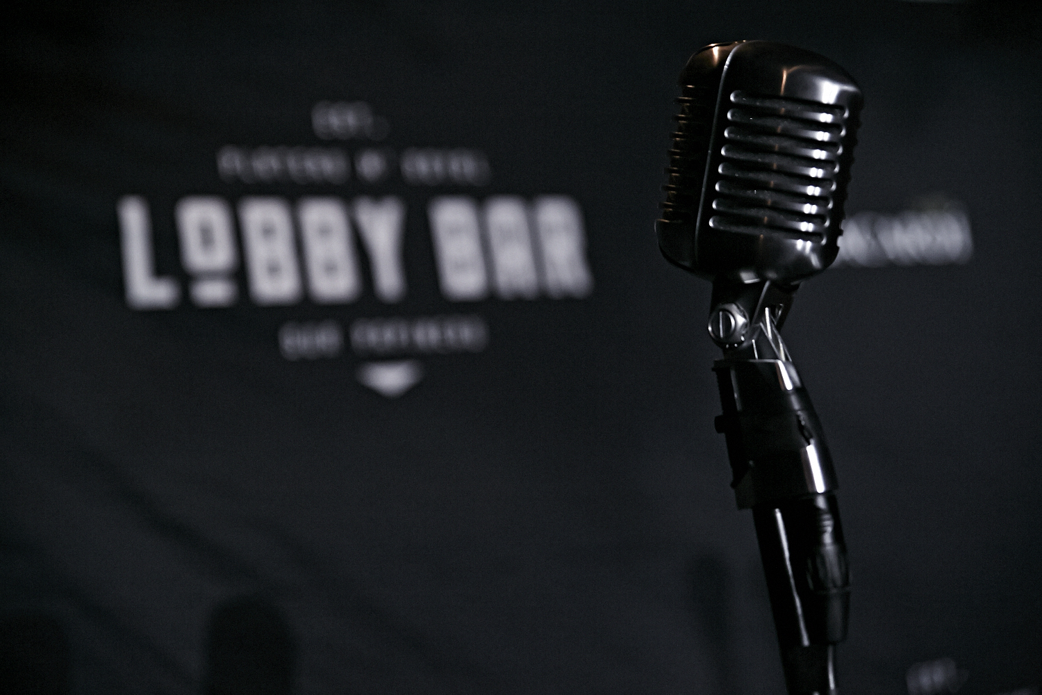 Le Lobby Bar lance Les p'tis mardis de l'humour