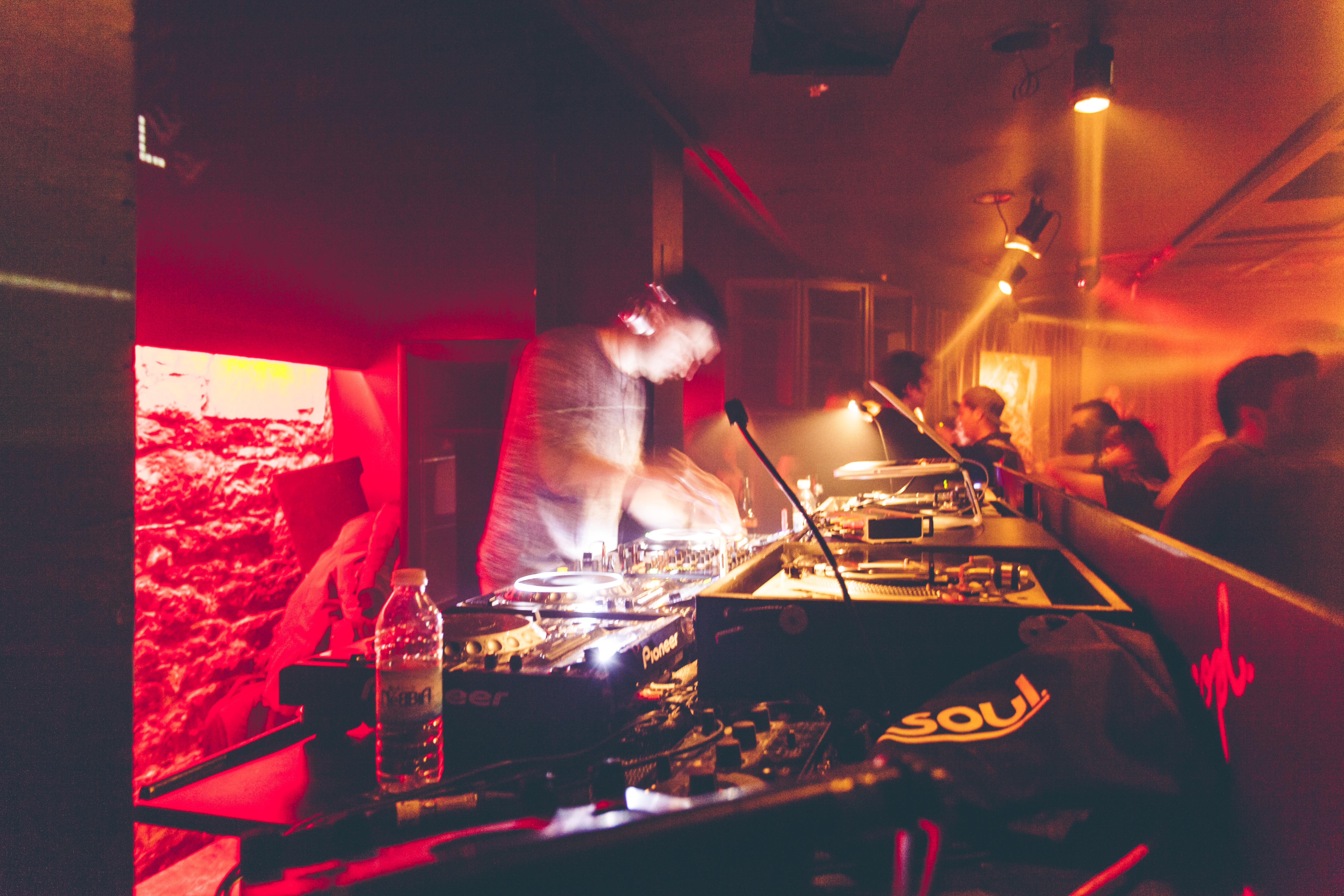 Le party Brigand au Club Peopl offre une suite de feu à la soirée IGLOOFEST