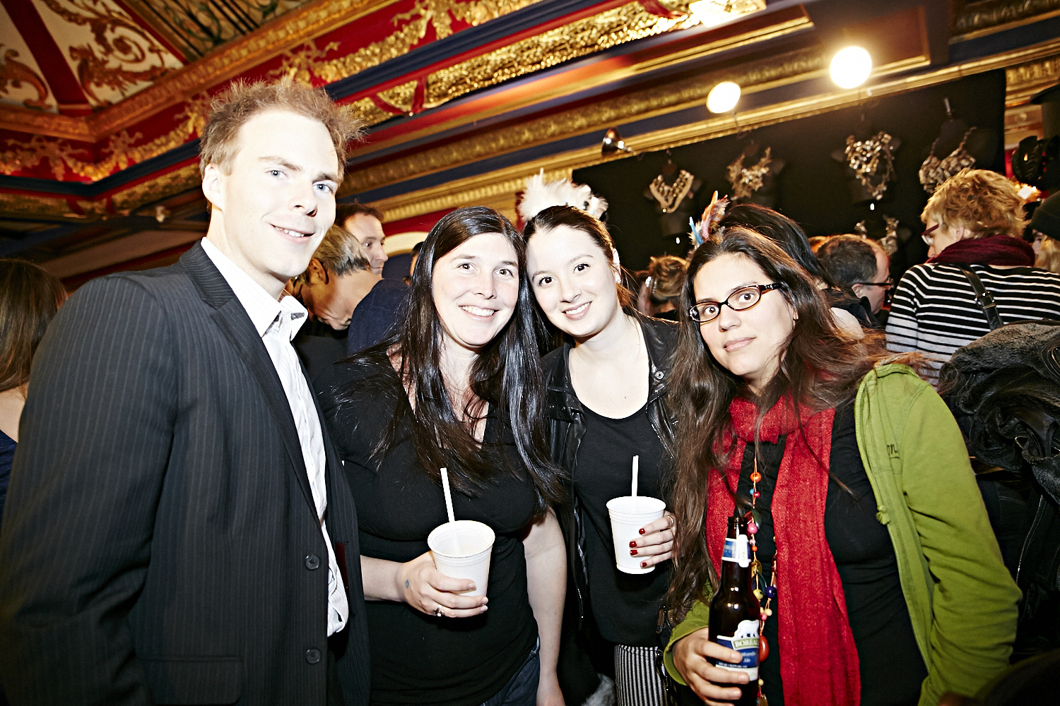 RAW Montréal signe une soirée éclectique et artistique au chic Rialto