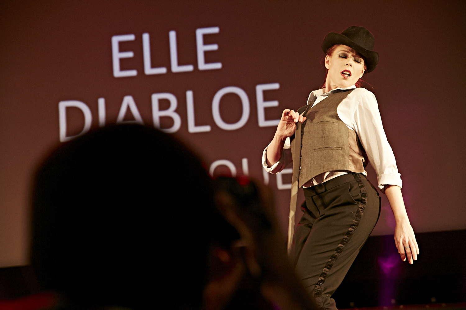 RAW Montréal signe une soirée éclectique et artistique au chic Rialto