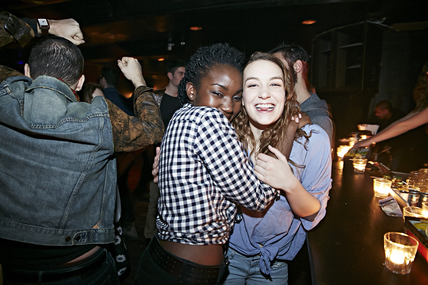 Folle soirée du party Clandestin No5 au Club Peopl!