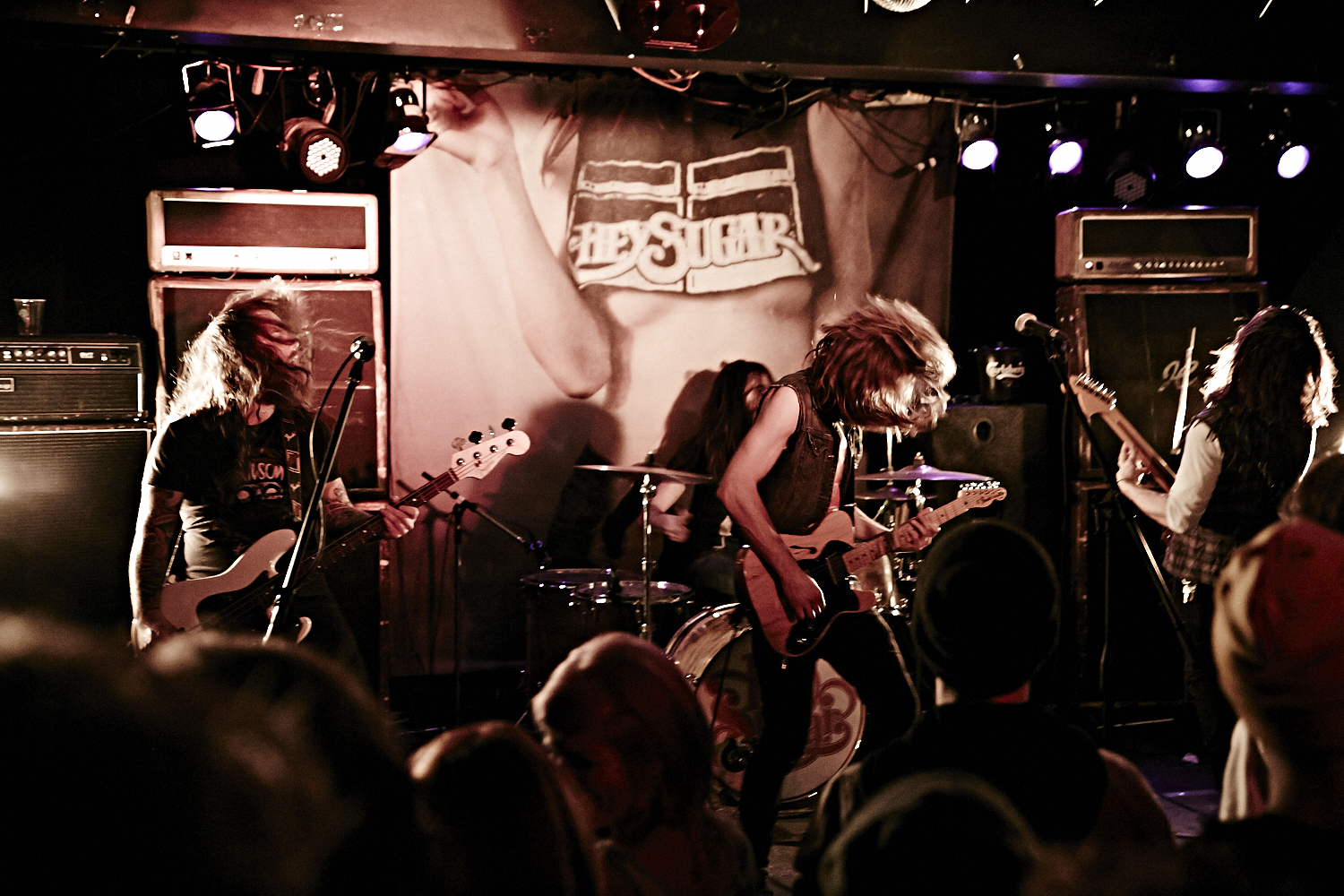 Barbes, bières et déchéance au lancement du nouveau CD de Hey Sugar au Cabaret Underworld