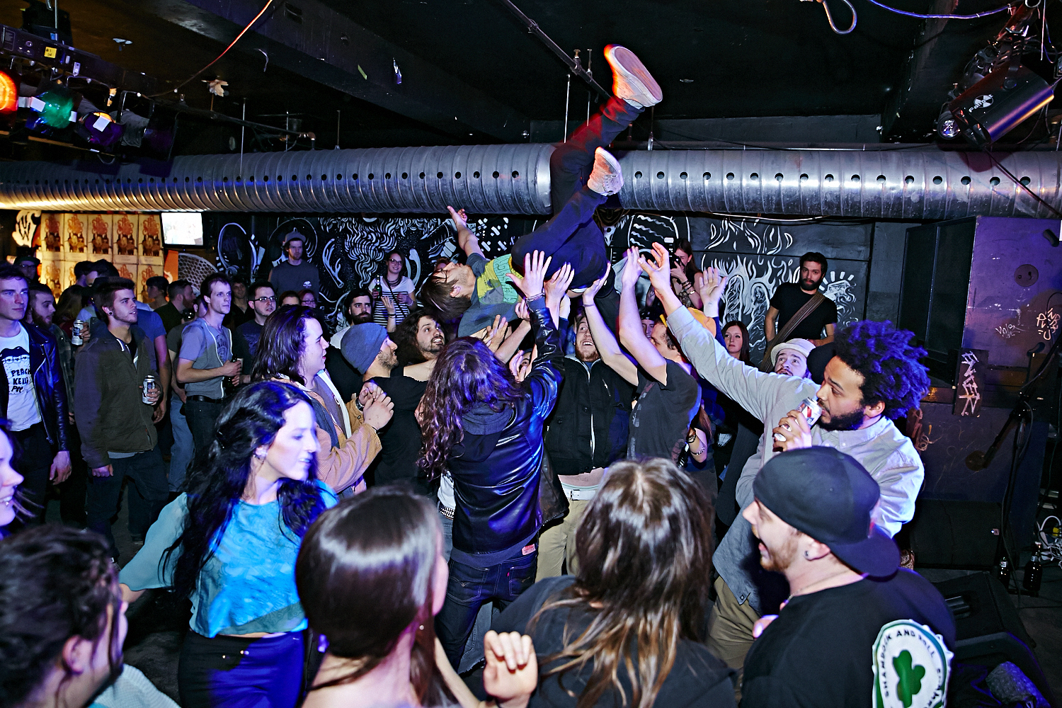 Barbes, bières et déchéance au lancement du nouveau CD de Hey Sugar au Cabaret Underworld