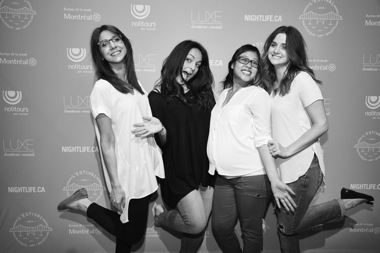 On fait des folies dans le photobooth de l'Estival 2014 présenté par NIGHTLIFE!