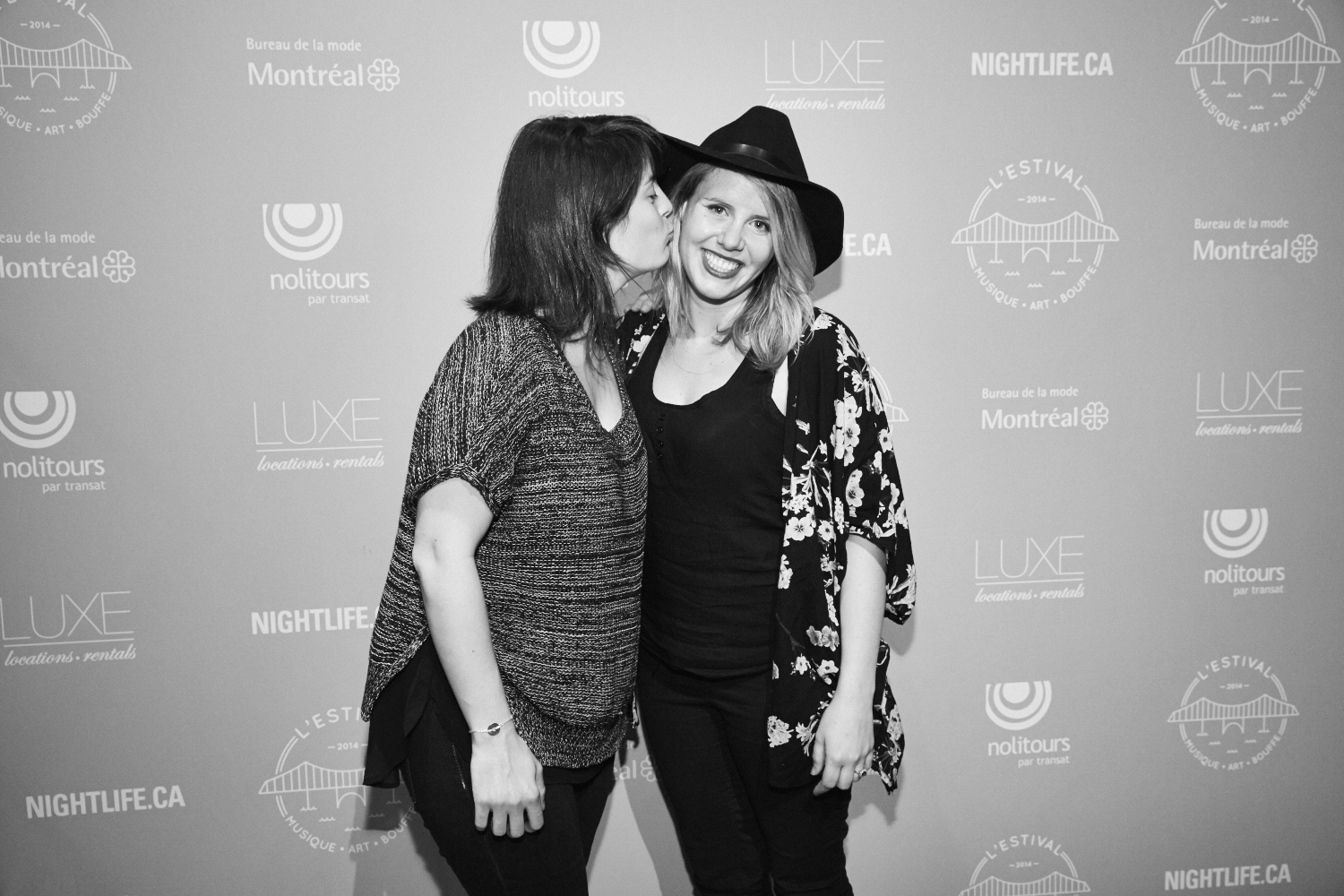 On fait des folies dans le photobooth de l'Estival 2014 présenté par NIGHTLIFE!