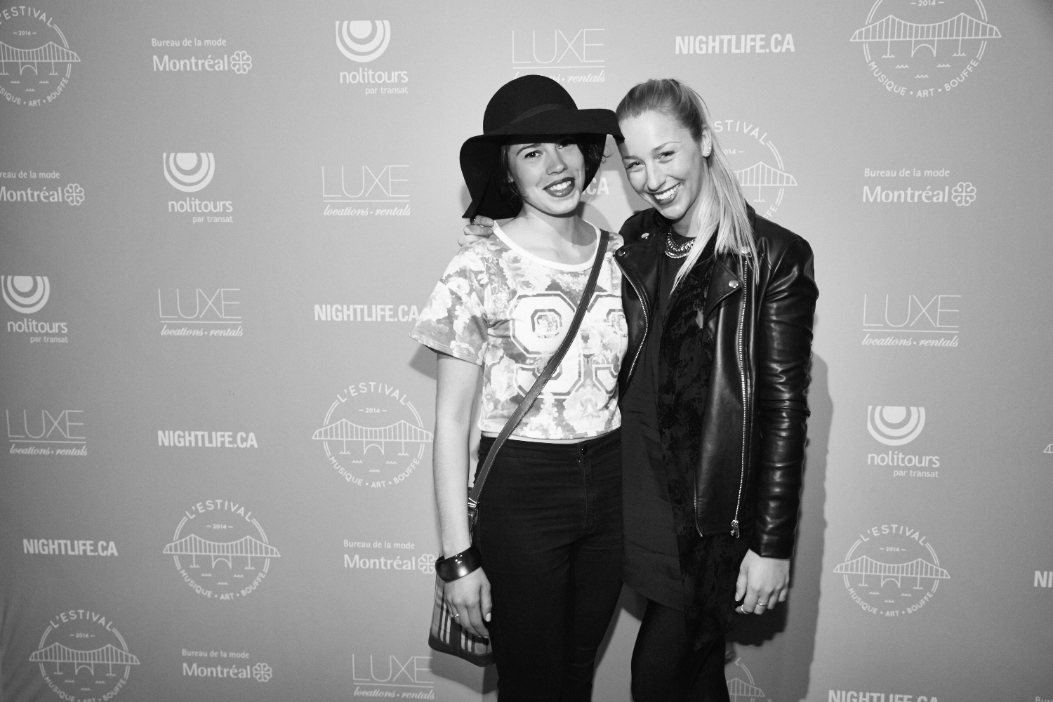 On fait des folies dans le photobooth de l'Estival 2014 présenté par NIGHTLIFE!