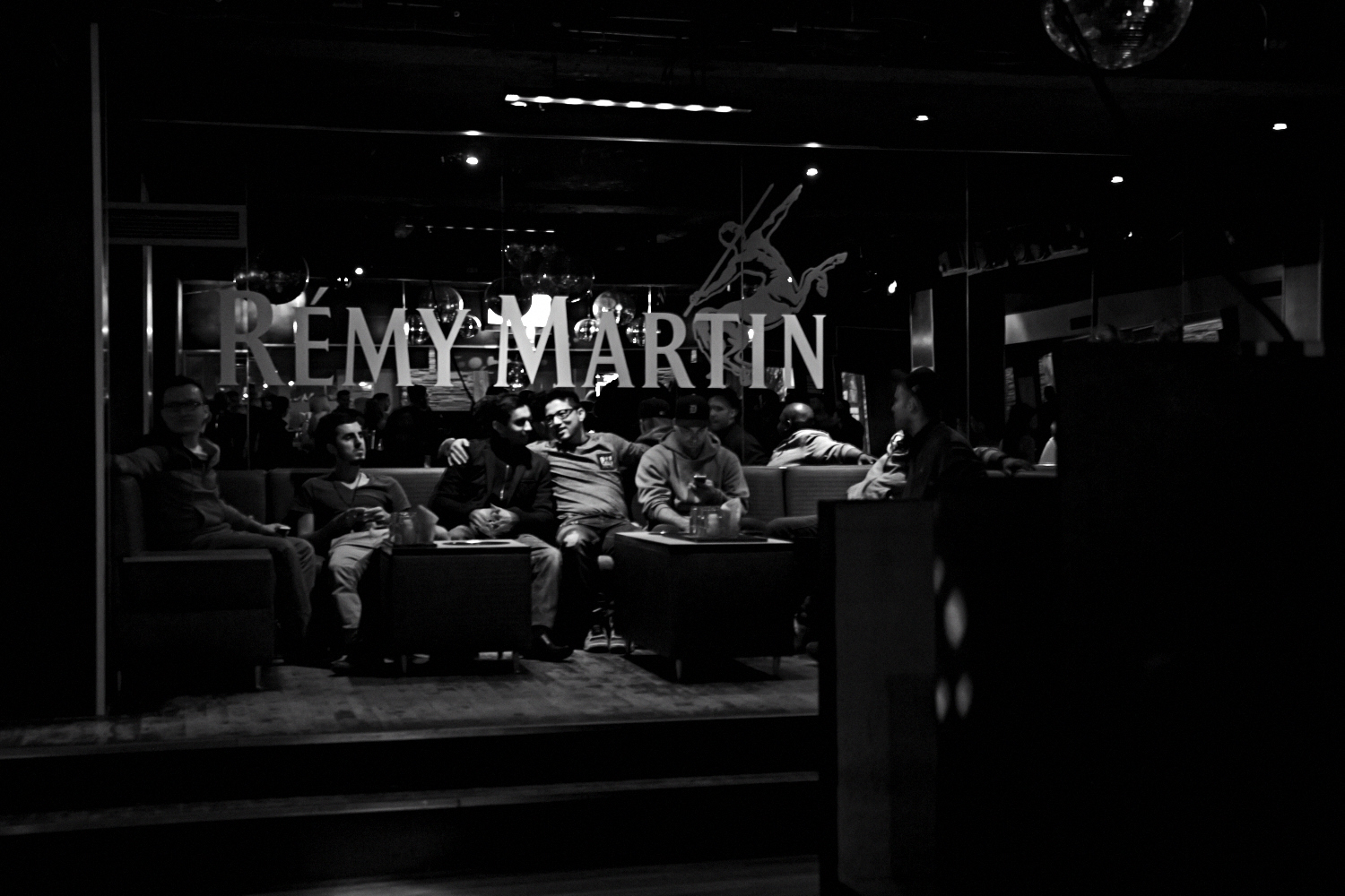 Tout est permis le jeudi au Ivy Nightclub!