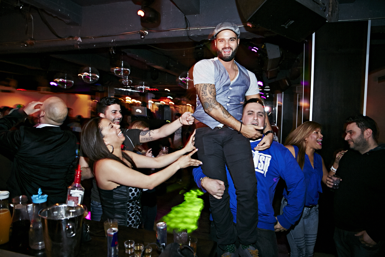 Tout est permis le jeudi au Ivy Nightclub!