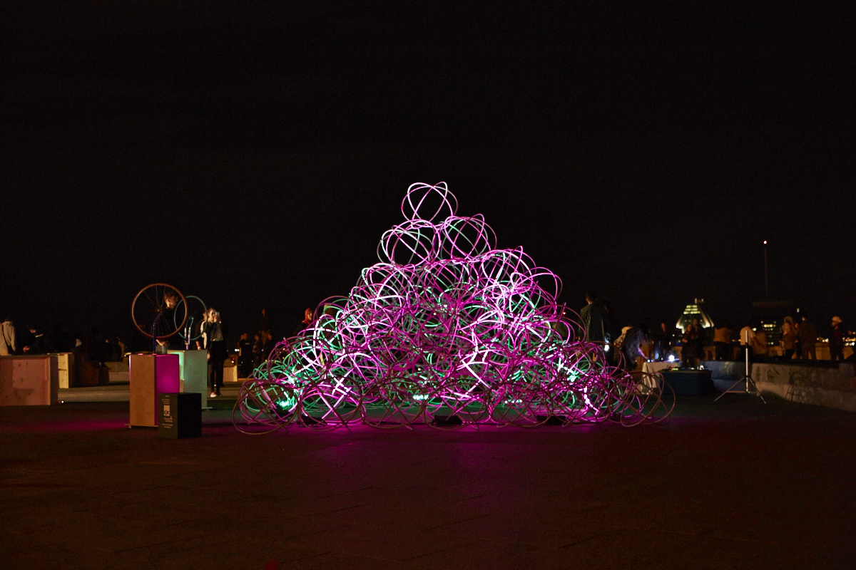 La Nuit Chromatic sur le sommet du Mont-Royal: un party près des étoiles!