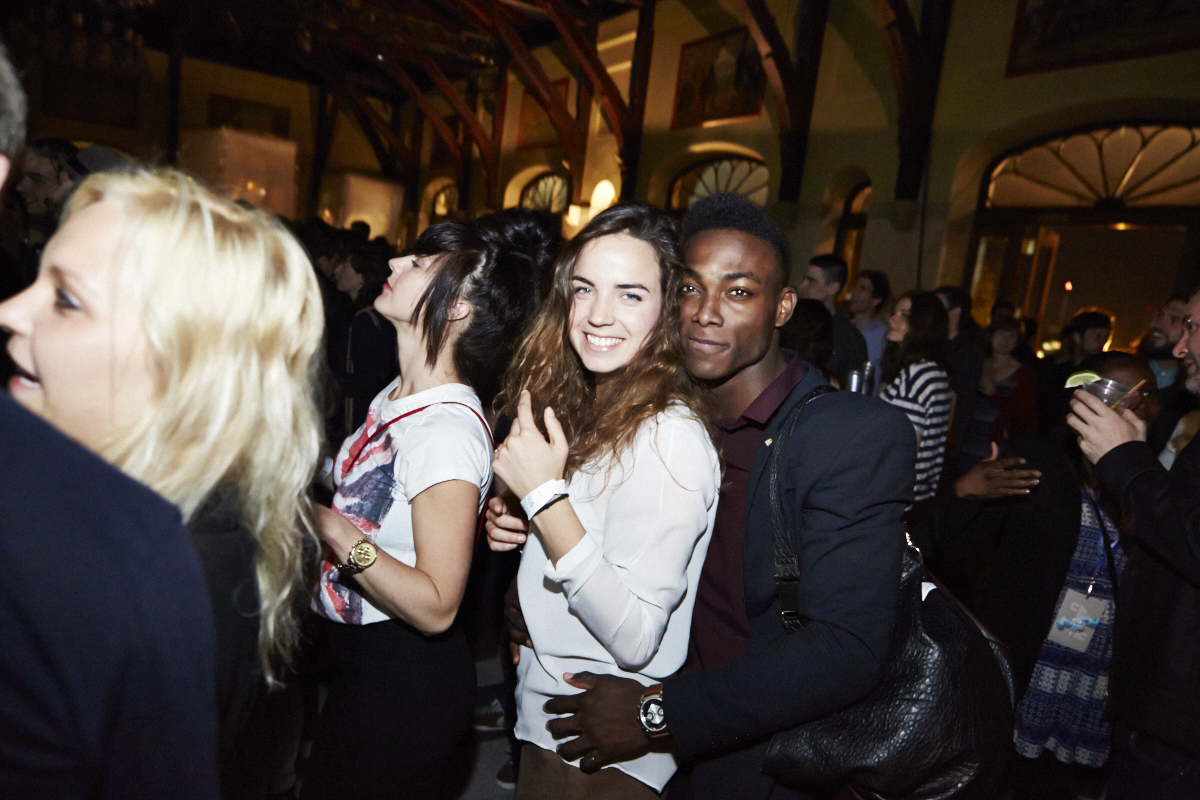 La Nuit Chromatic sur le sommet du Mont-Royal: un party près des étoiles!