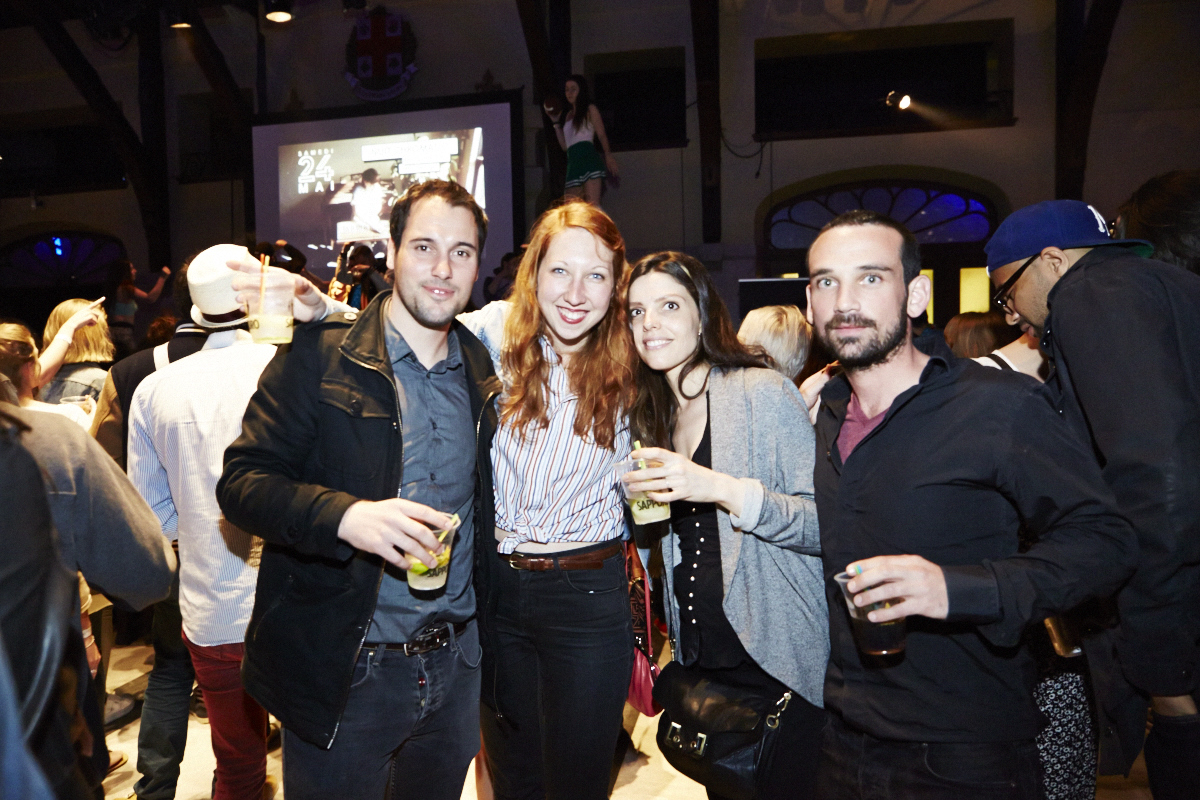 La Nuit Chromatic sur le sommet du Mont-Royal: un party près des étoiles!