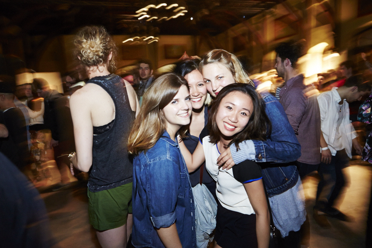 La Nuit Chromatic sur le sommet du Mont-Royal: un party près des étoiles!