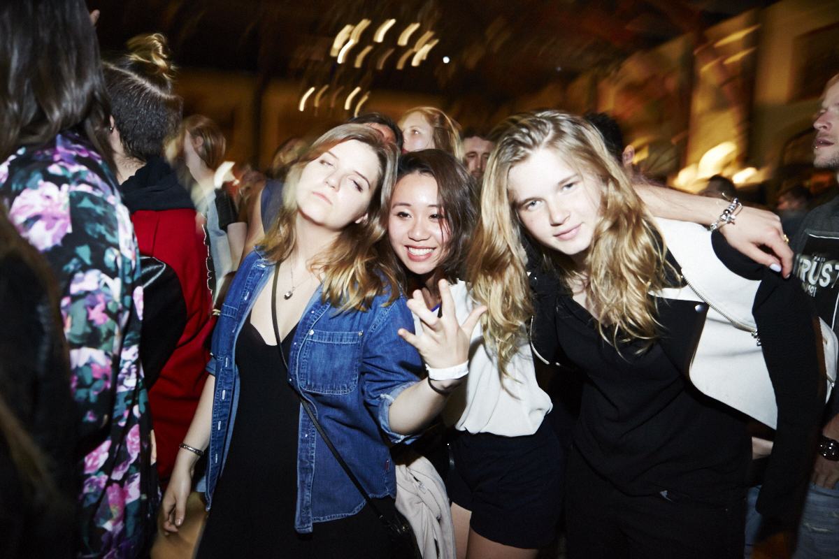 La Nuit Chromatic sur le sommet du Mont-Royal: un party près des étoiles!