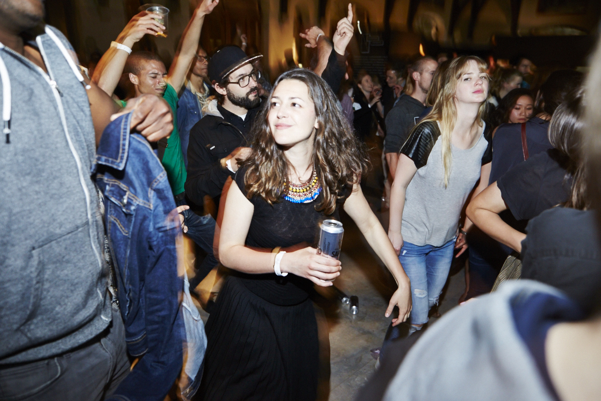 La Nuit Chromatic sur le sommet du Mont-Royal: un party près des étoiles!