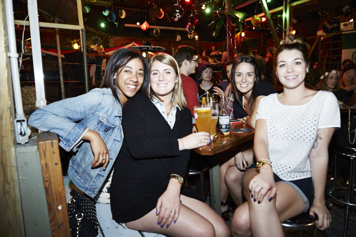 Fiesta caliente à l'Abreuvoir!