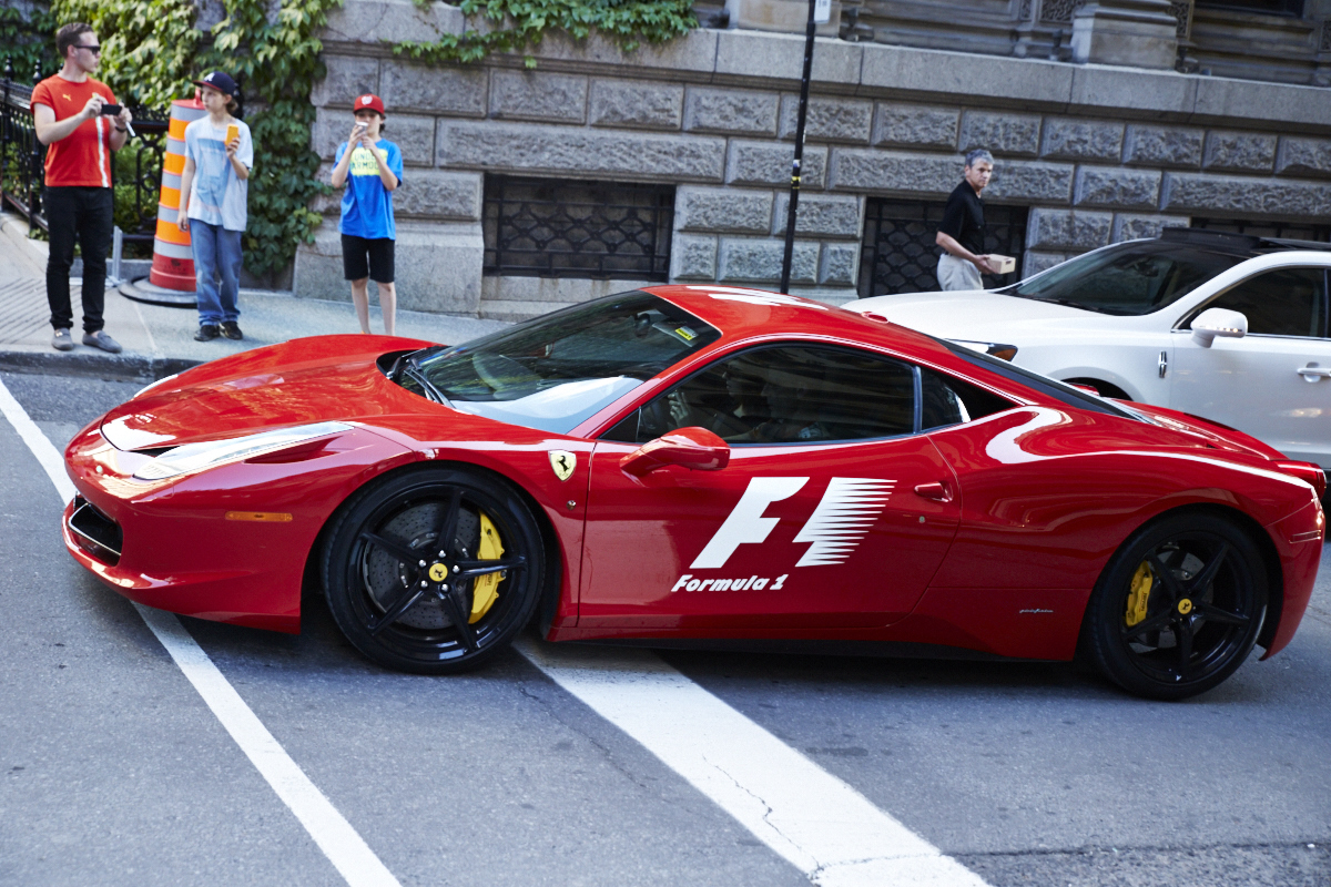 Ferrari et bulles réunies à l'hôtel St-James pour la F1