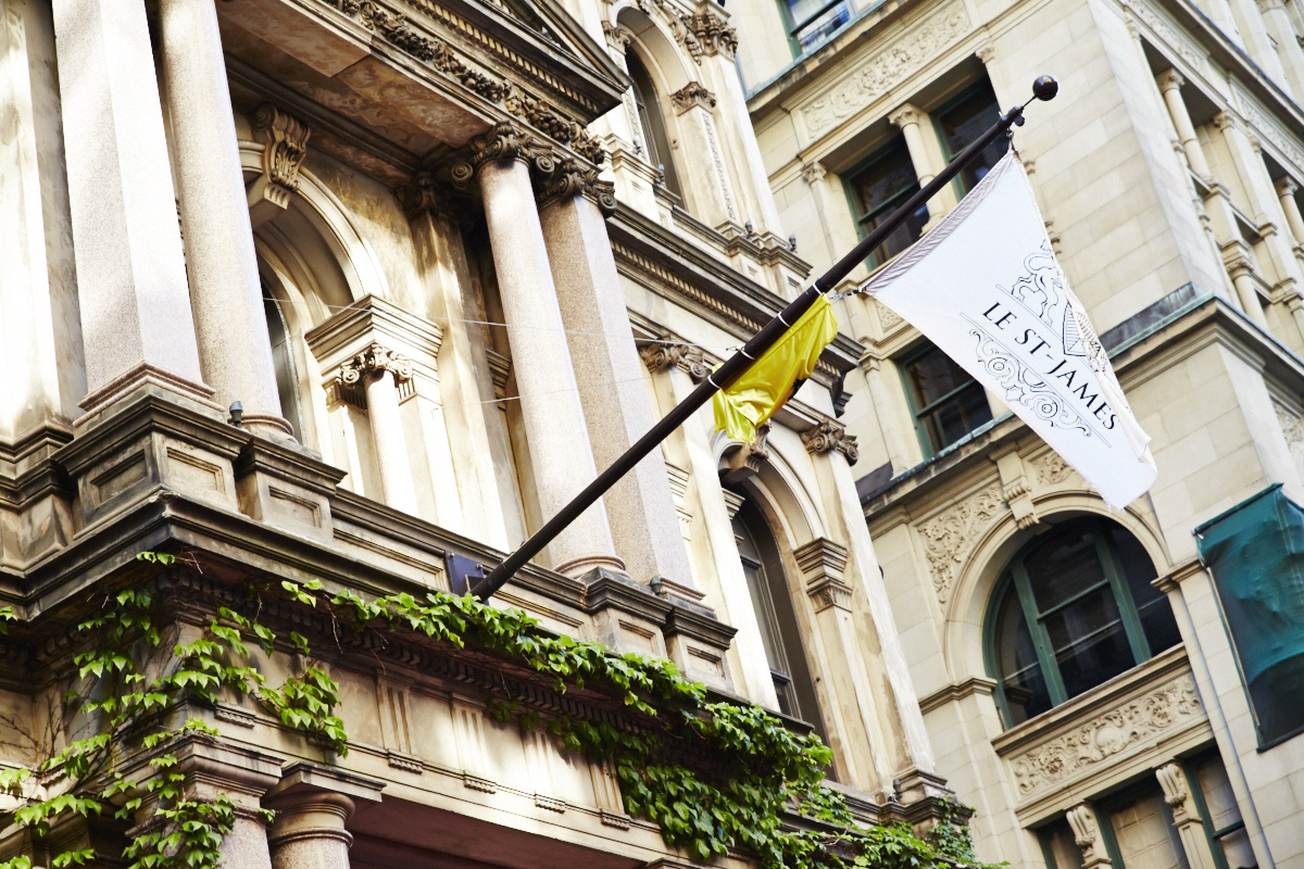 Ferrari et bulles réunies à l'hôtel St-James pour la F1