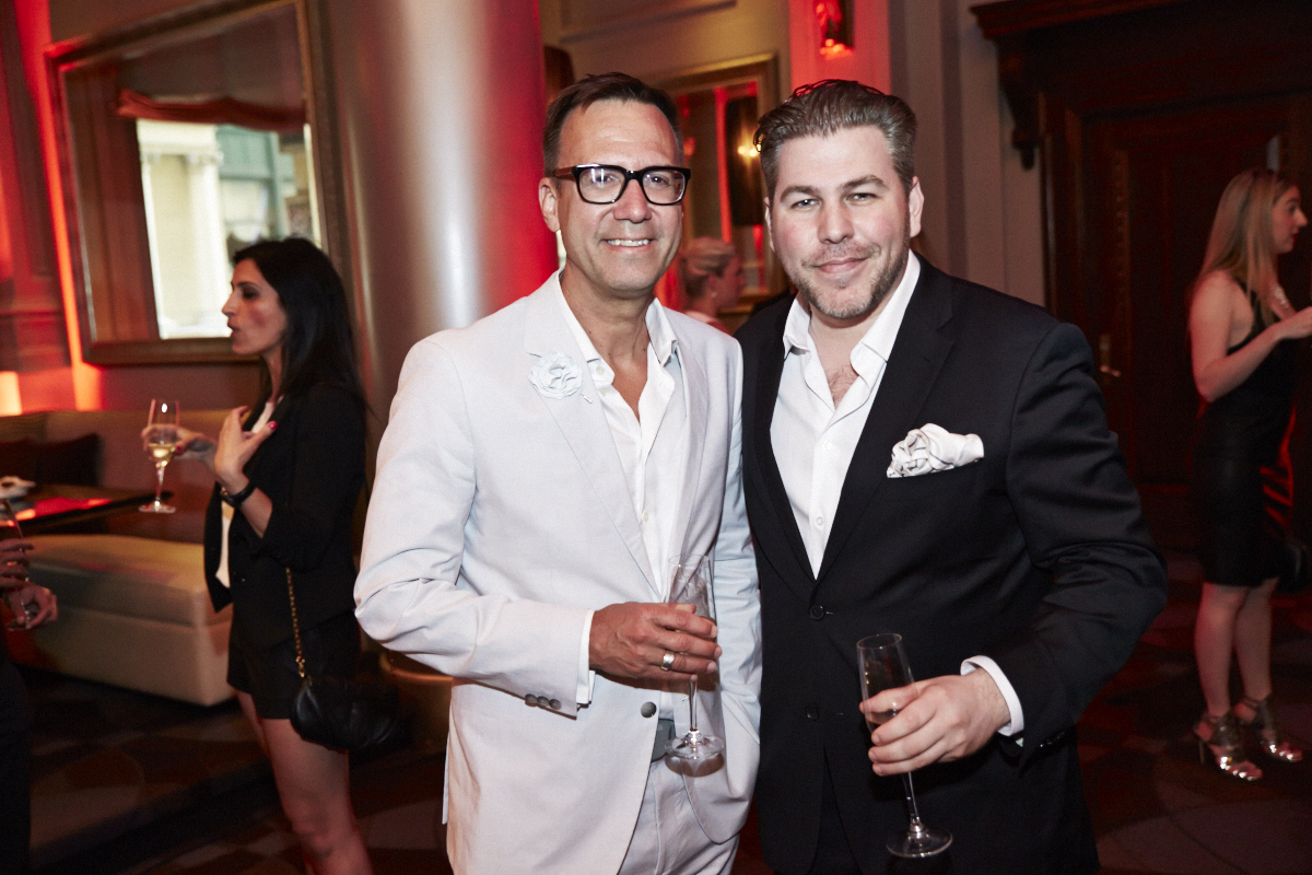 Ferrari et bulles réunies à l'hôtel St-James pour la F1