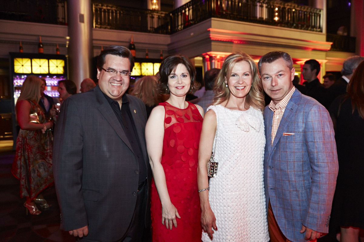 Ferrari et bulles réunies à l'hôtel St-James pour la F1