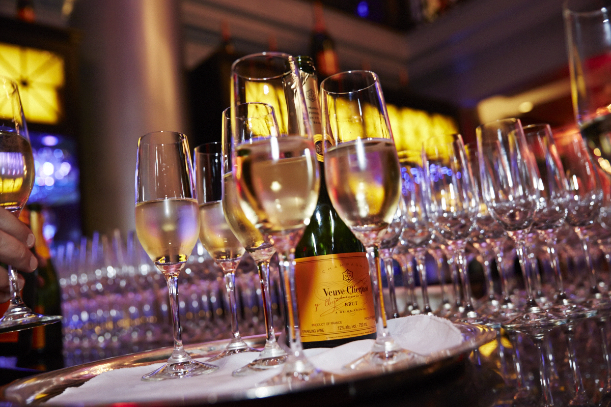 Ferrari et bulles réunies à l'hôtel St-James pour la F1