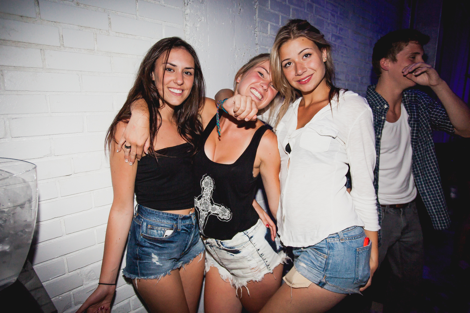 Ce qui se passe aux folles soirées DSTRKT au New City Gas, reste au New City Gas