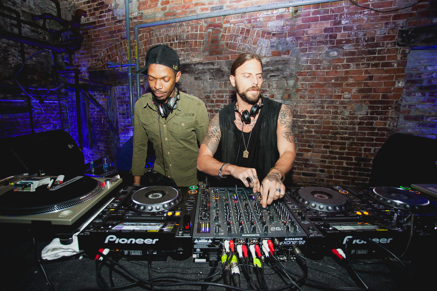 Ce qui se passe aux folles soirées DSTRKT au New City Gas, reste au New City Gas