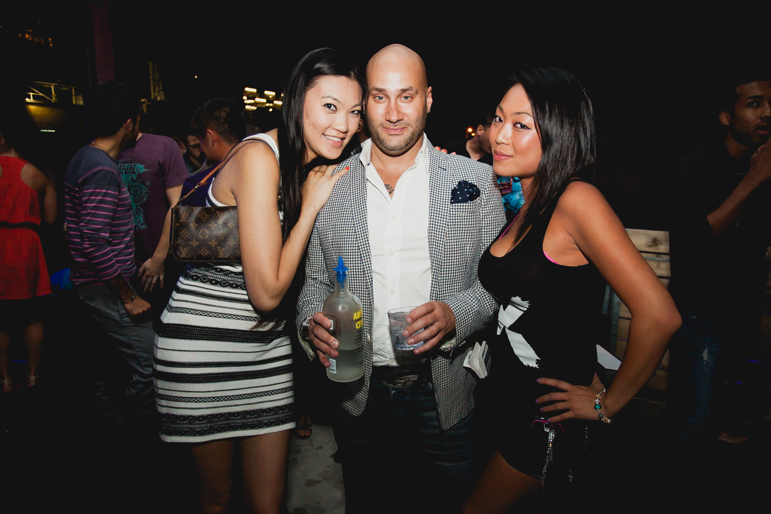 Ce qui se passe aux folles soirées DSTRKT au New City Gas, reste au New City Gas