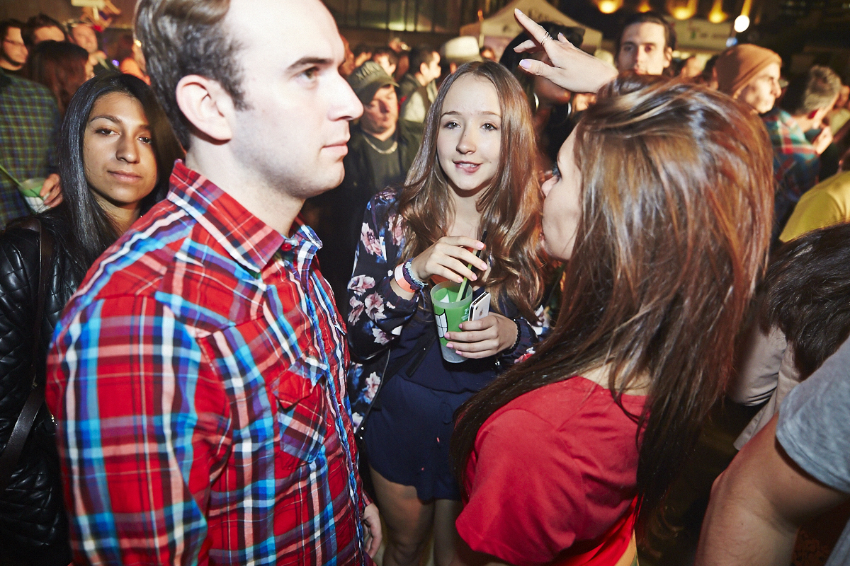 Gros Melting pot Juste pour Rire sous les étoiles à la Place des Arts