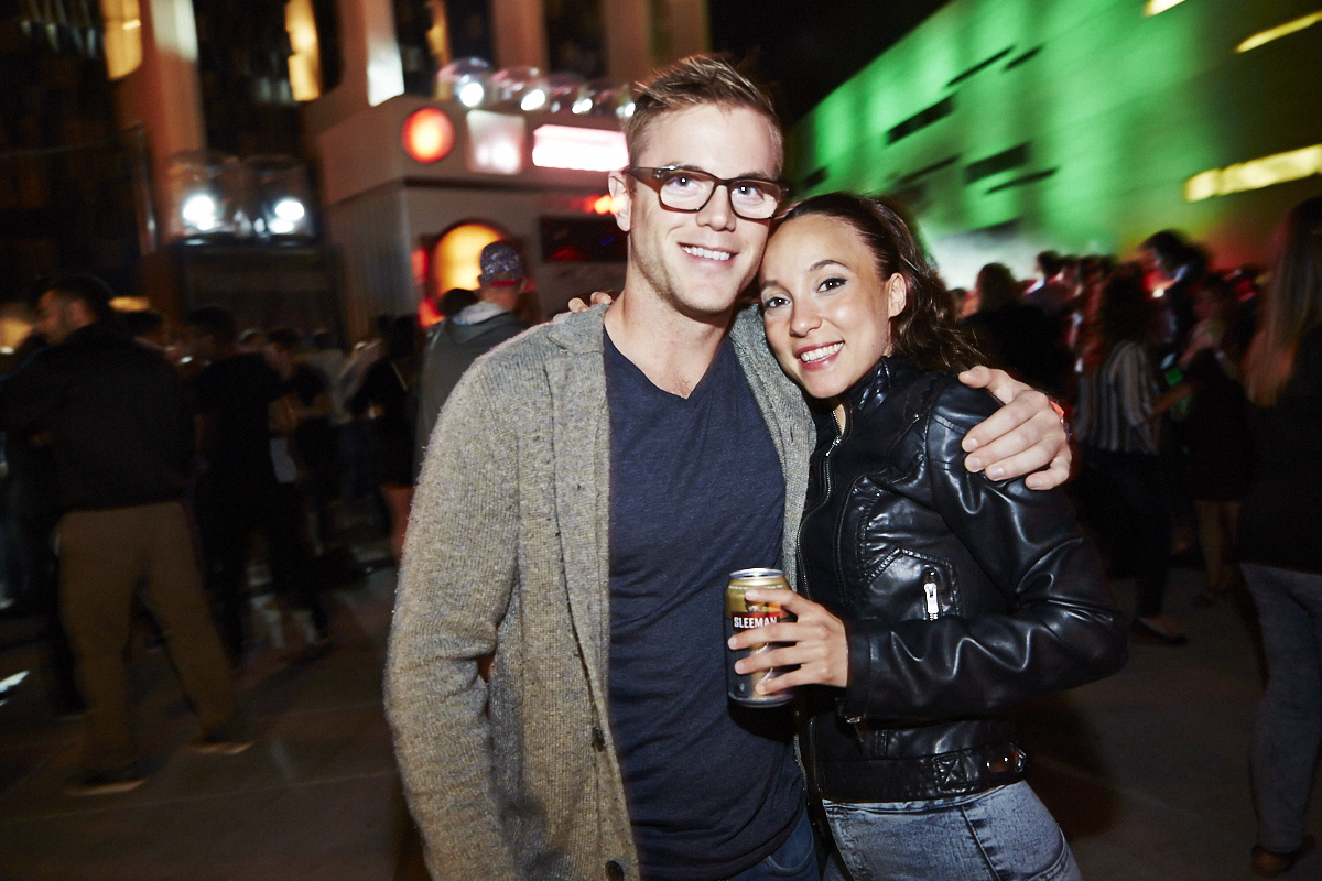 Gros Melting pot Juste pour Rire sous les étoiles à la Place des Arts