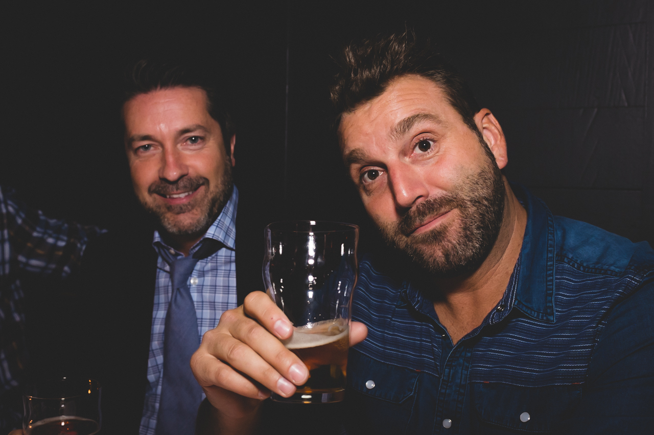 Des sourires jusqu'aux oreilles au Lorbeer pour l'anniversaire du proprio!