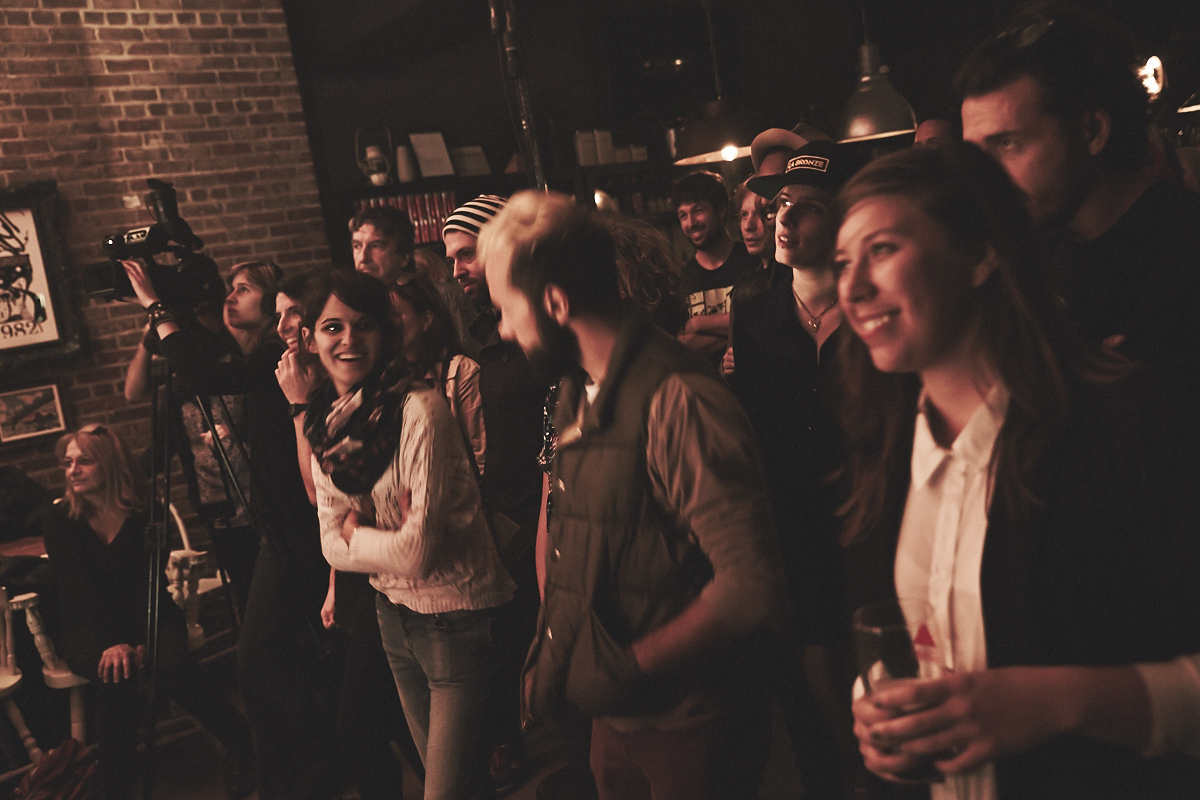 La Bronze fête son tout nouveau release à l'Apt. 200