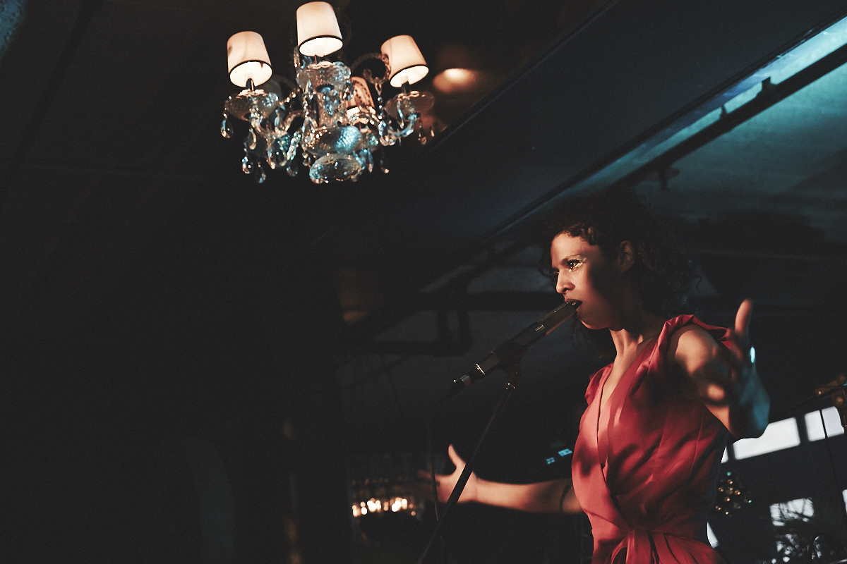 La Bronze fête son tout nouveau release à l'Apt. 200