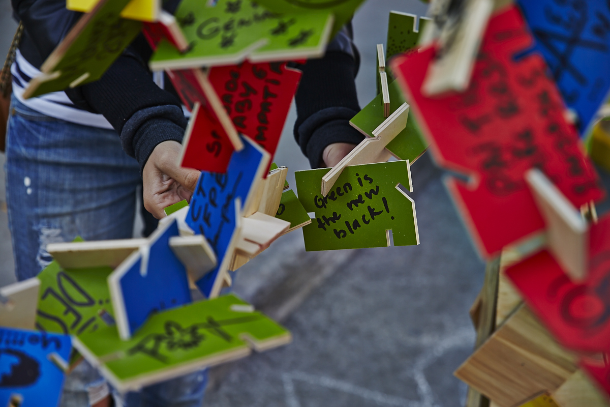 Park(ing) Day Montréal: notre ville déguisée par des nouveaux espaces de stationnement