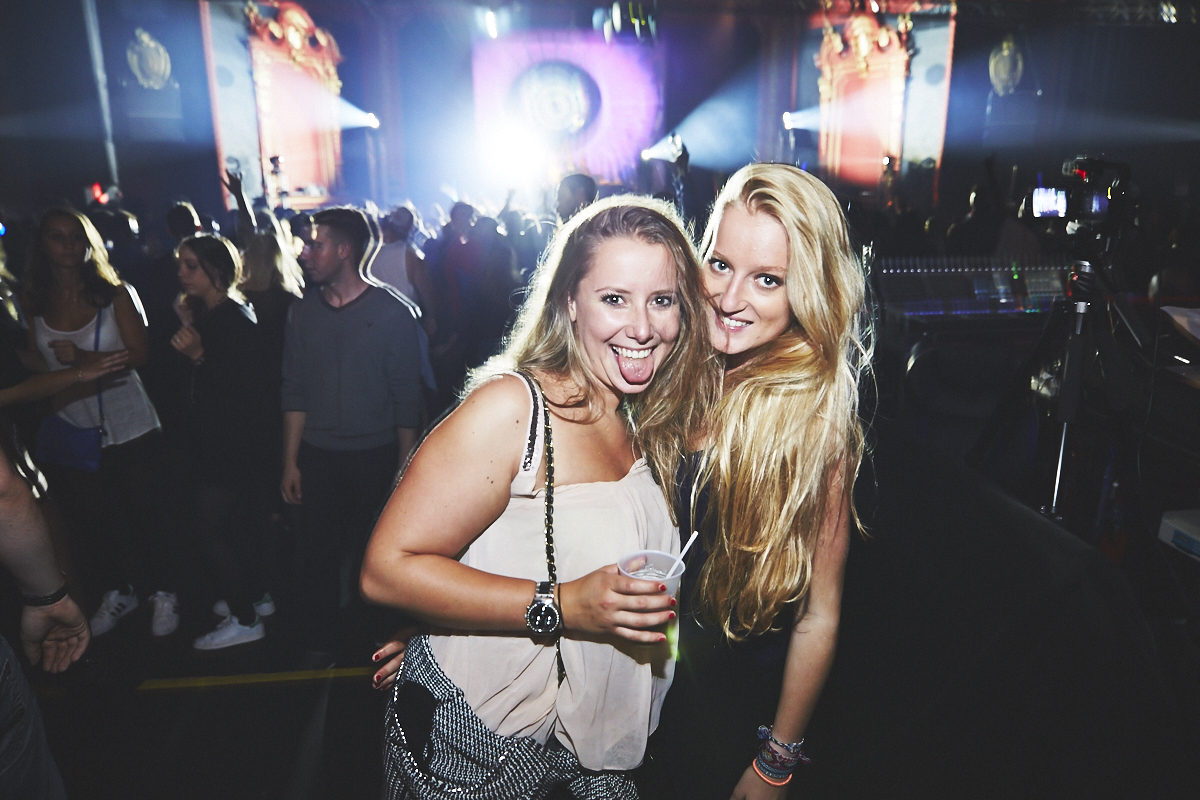 Un party très HOT pour la rentrée AéESG-UQAM!