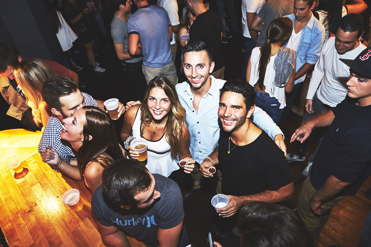 Un party très HOT pour la rentrée AéESG-UQAM!