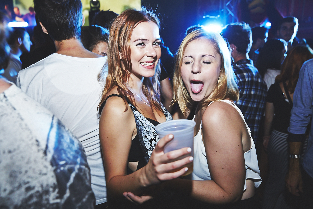 Un party très HOT pour la rentrée AéESG-UQAM!