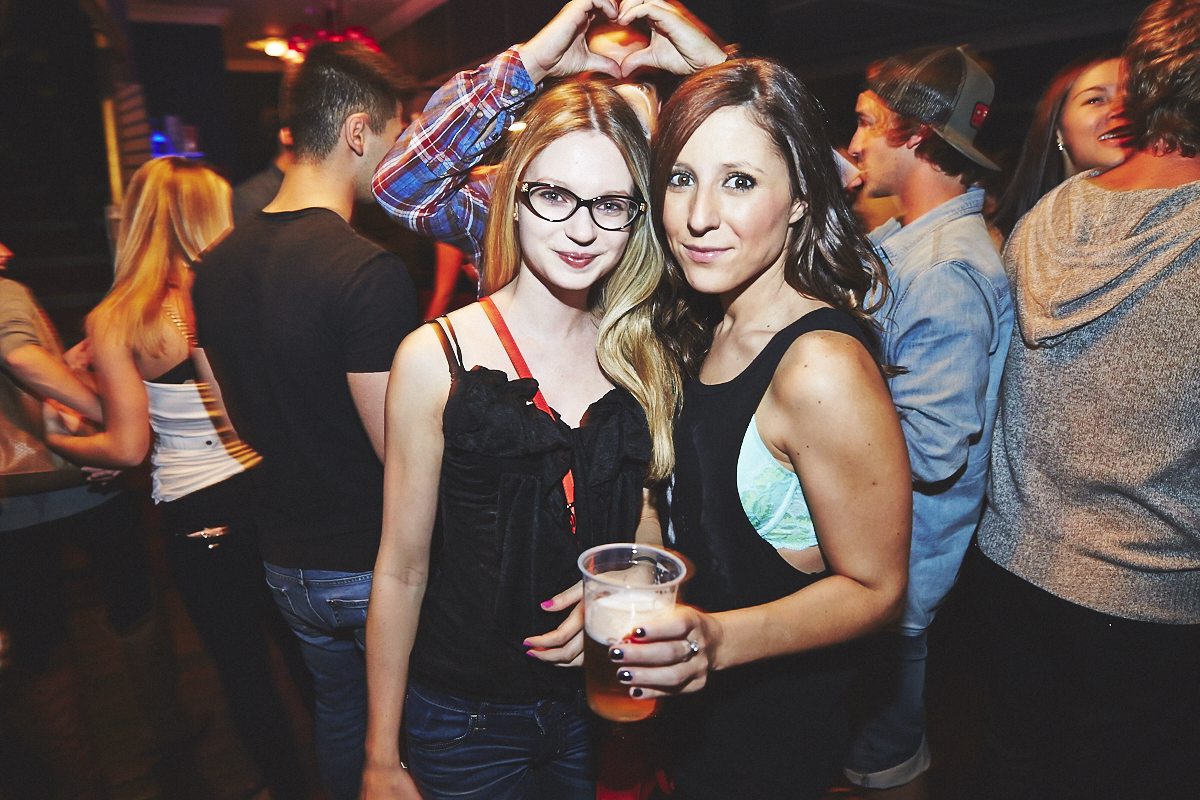 Un party très HOT pour la rentrée AéESG-UQAM!