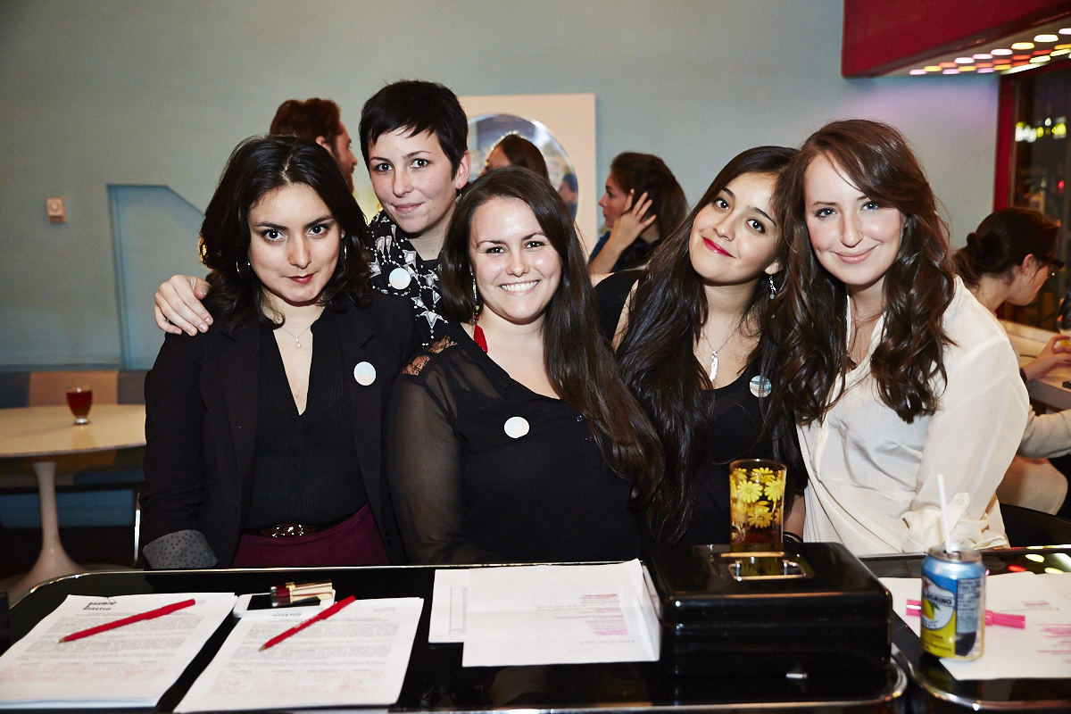 This is better than porn lance son 2e recueil de textes et de photos pas mal osé!