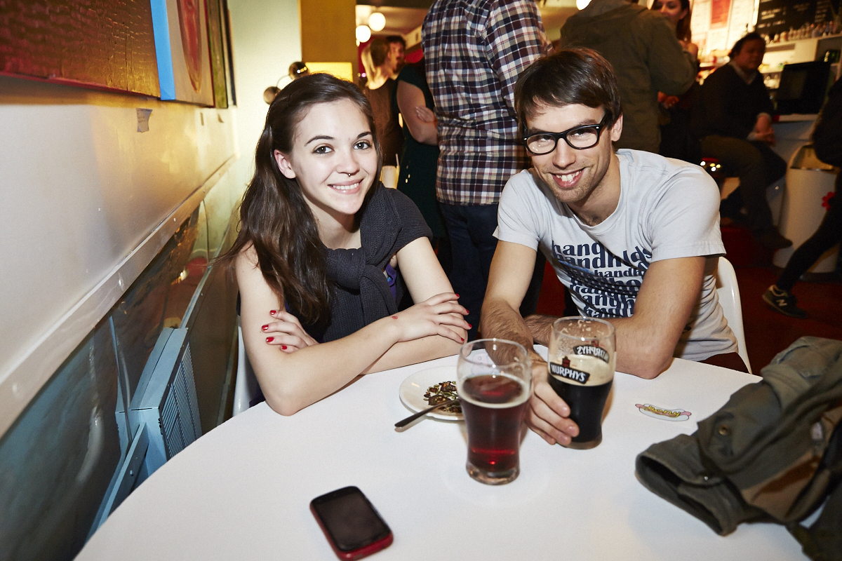 This is better than porn lance son 2e recueil de textes et de photos pas mal osé!