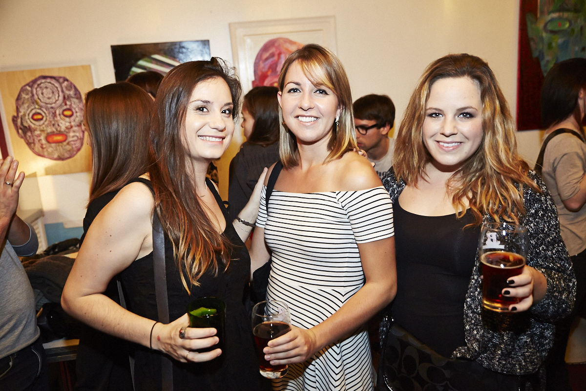 This is better than porn lance son 2e recueil de textes et de photos pas mal osé!