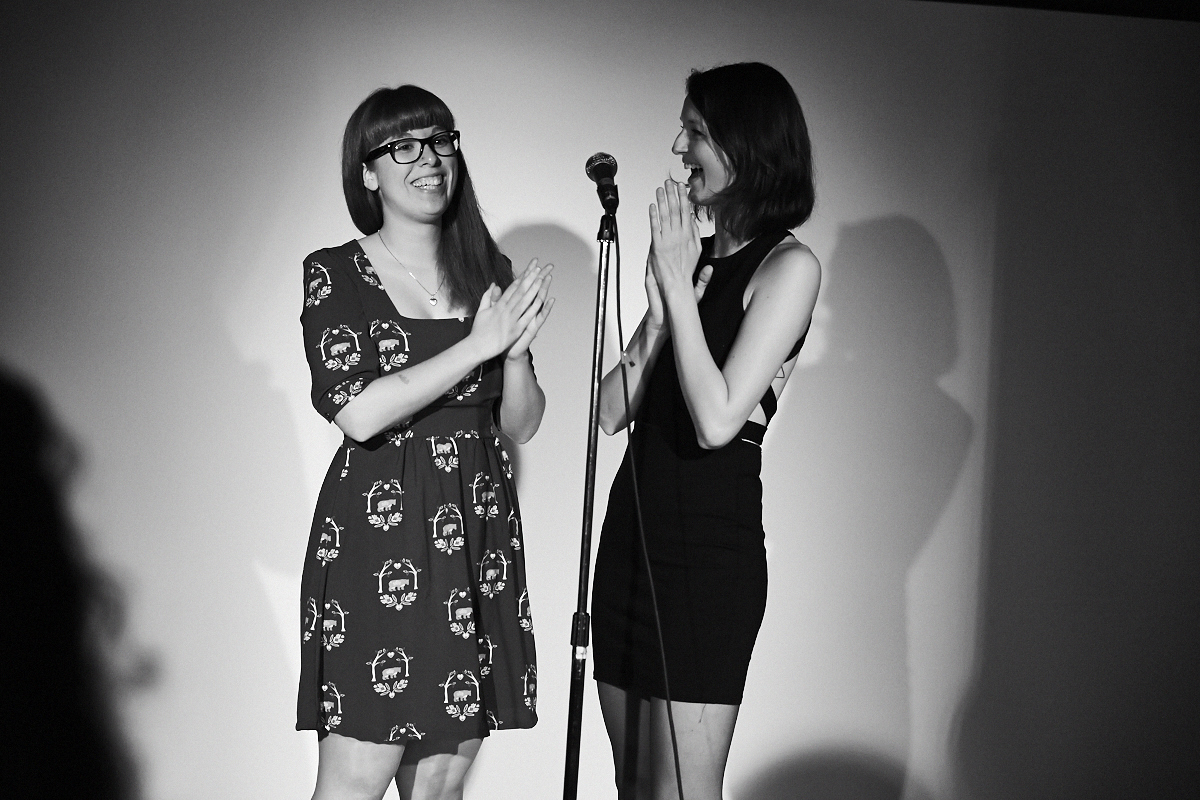 This is better than porn lance son 2e recueil de textes et de photos pas mal osé!