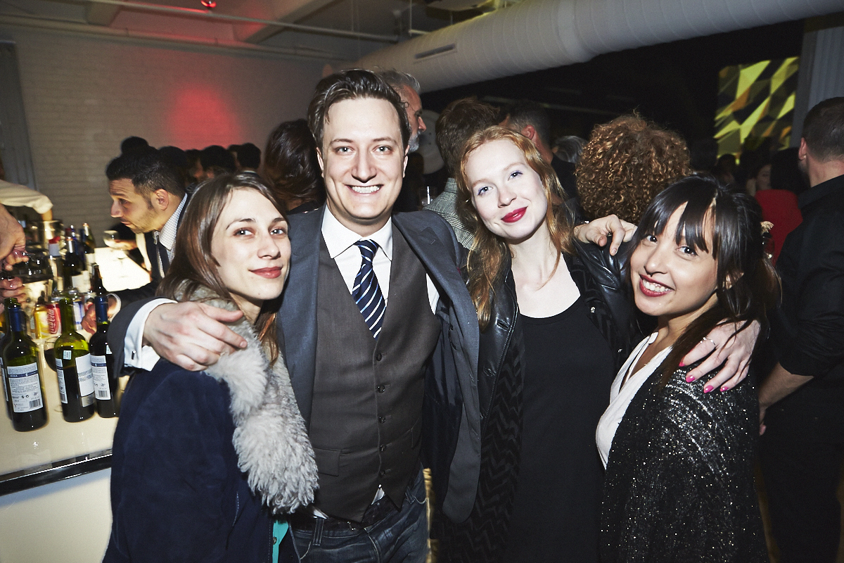 L'agence Tuxedo célèbre son déménagement avec une pendaison de crémaillère bien arrosée!